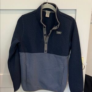 L.L. Bean Quilted Pullover in Dark Blue and Light Gray